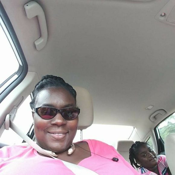 Profile Picture of Shantell Watson (@lilmomma_shy) on Poshmark