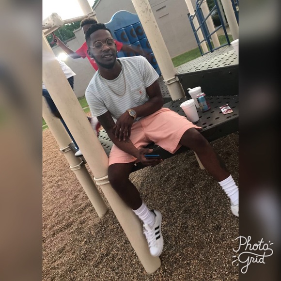 Profile Picture of Corey Upton (@rayshun97) on Poshmark