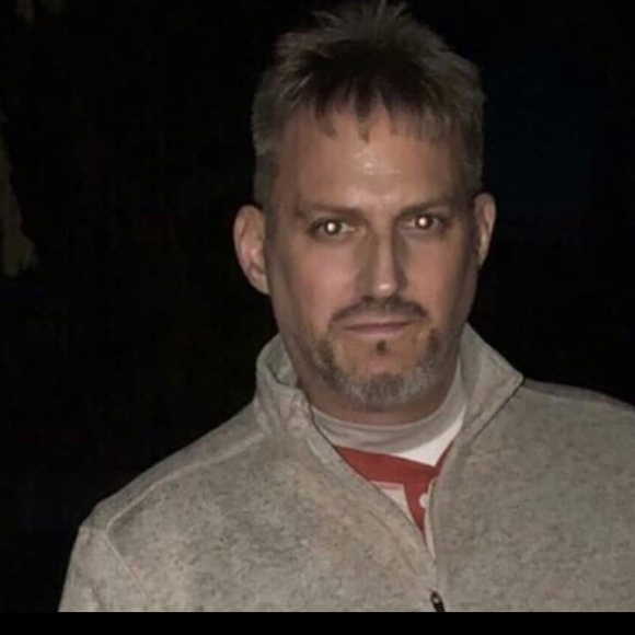 Profile Picture of Jeff Hammond (@jeffhammond) on Poshmark