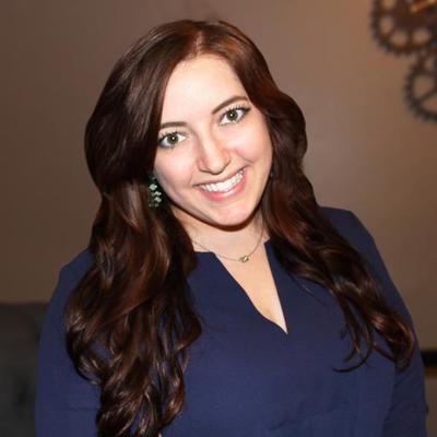 Profile Picture of Emma E. Petermeier (@eepetermeier) on Twitter