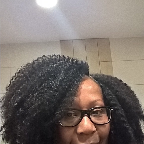 Profile Picture of Brenda Kilgore (@bak64) on Poshmark