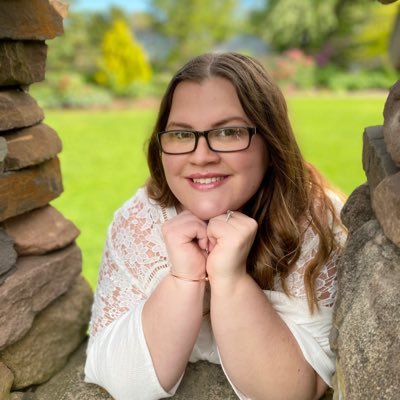 Profile Picture of Cassandra Moore⚓ (@Cassie_98) on Twitter