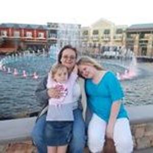 Profile Picture of Stephanie Gannon (@s_gannon1973) on Myspace