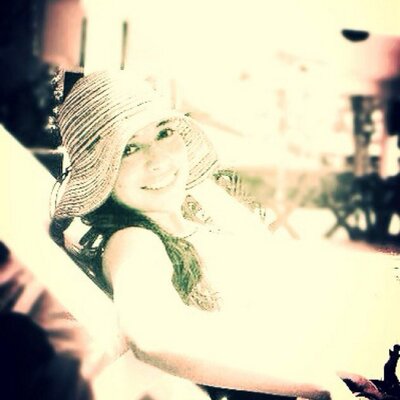 Profile Picture of Lilian Bonilla (@andreaboma3) on Twitter