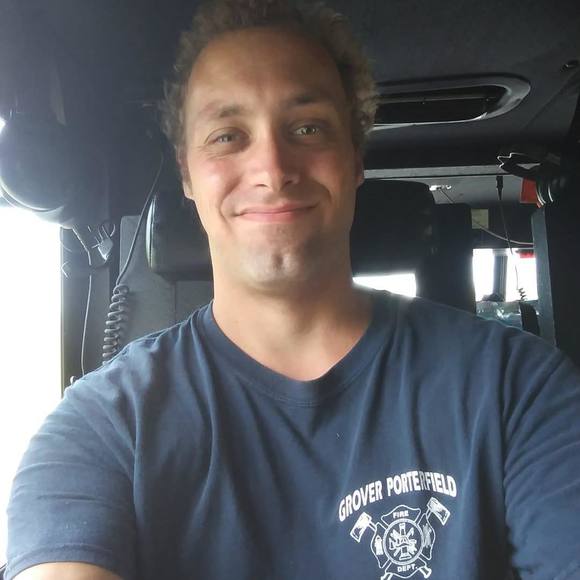 Profile Picture of Aaron Kuecker (@fordwillow) on Poshmark