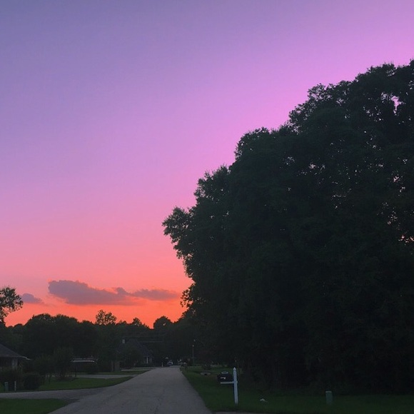 Profile Picture of Alexis Dunaway (@alexisfaiith) on Poshmark