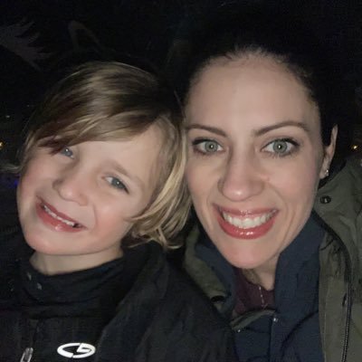 Profile Picture of Molly (@mollymichaelis) on Twitter