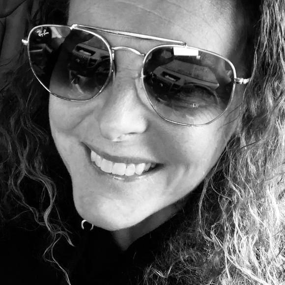 Profile Picture of Kimberly Reinhardt (@kimmy1269) on Poshmark