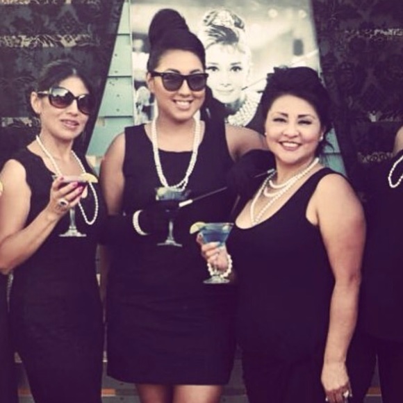 Profile Picture of Crystal Robledo (@c_rob) on Poshmark