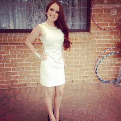 Profile Picture of Caitlin Devine (@devine_caitlin) on Twitter