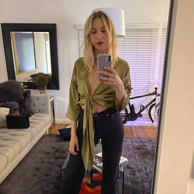 Profile Picture of Aubrey Benjamin (@AubFallon) on Twitter