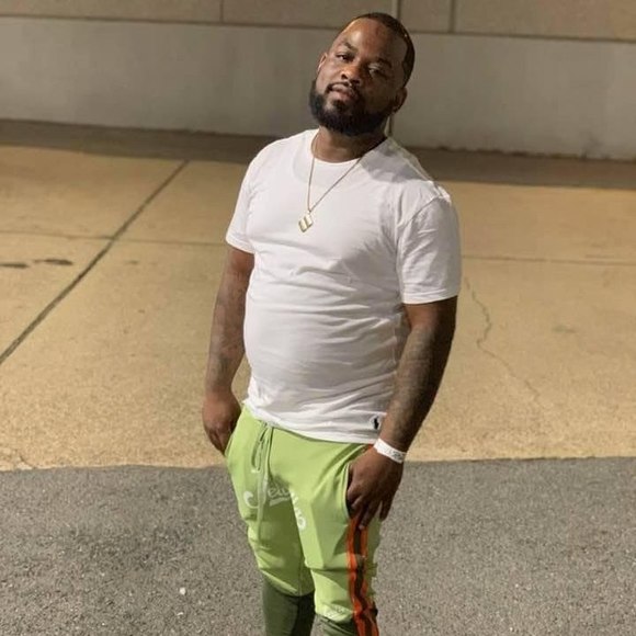 Profile Picture of Robert Coleman (@rob318) on Poshmark