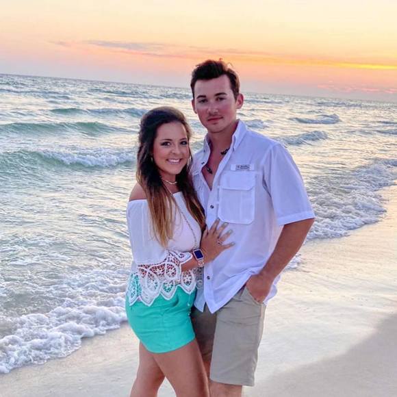Profile Picture of Adriana Milholen (@loveme59) on Poshmark