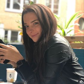 Profile Picture of Christina Moorhead (@xtinamoorhead) on Pinterest