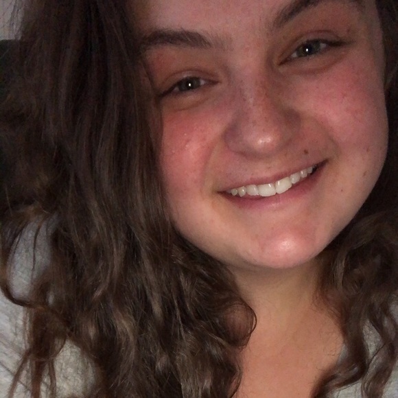 Profile Picture of Jessica Colvin (@jessicacolvin06) on Poshmark