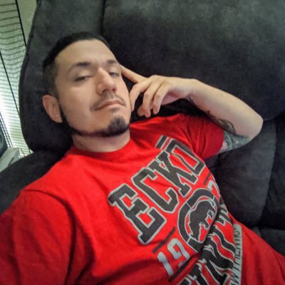 Profile Picture of Vincent Ramos (@VINSIN_R) on Twitter