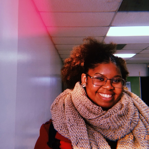 Profile Picture of Ariel Dancy (@ariel_dancy) on Poshmark