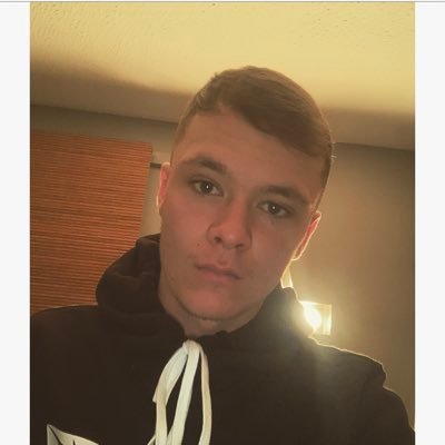 Profile Picture of Dylan Barrett (@Dylan38524177) on Twitter