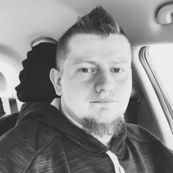 Profile Picture of Matthew Vannoy (@vannoytreasures) on Poshmark