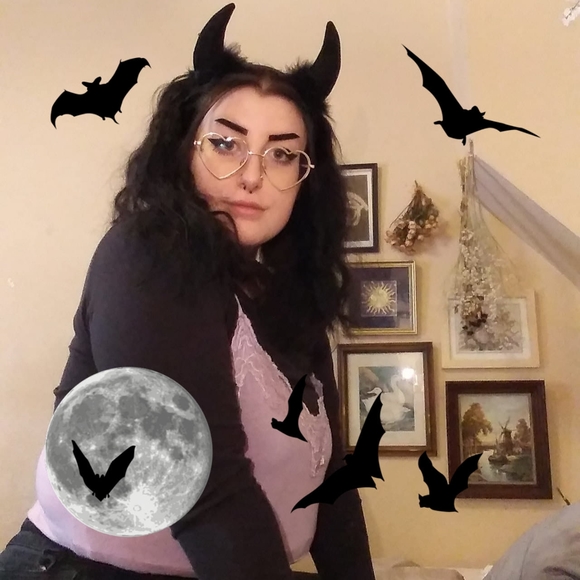 Profile Picture of Mckenna Brock (@lugger3000) on Poshmark