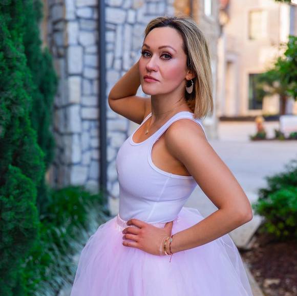 Profile Picture of Masha Barenbaum (@mashabarenbaum) on Poshmark