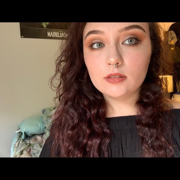 Profile Picture of Taylor Nemcik (@taylorsarusrex) on Poshmark