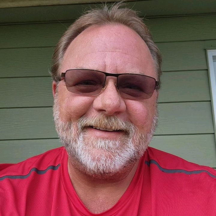 Profile Picture of Aaron leo (@aaronle34) on Tiktok