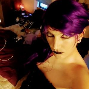 Profile Picture of Skylar Richardson (@emokid381666) on Twitter