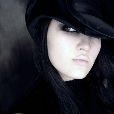 Profile Picture of Manisha Malhotra (@Mani28111991) on Twitter