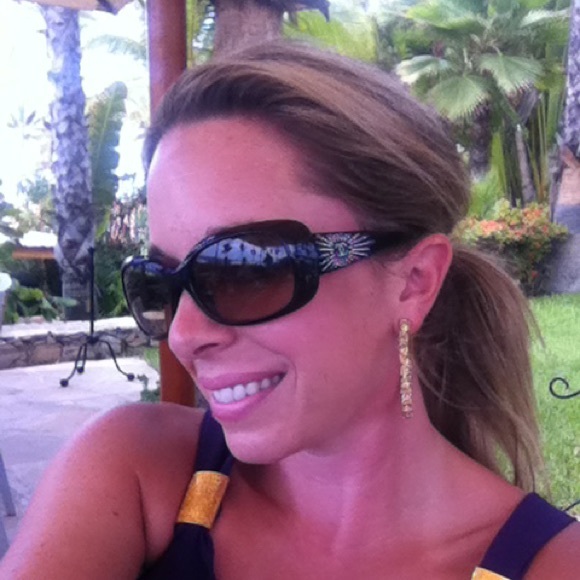 Profile Picture of Kimberly Zayac (@cabo2014) on Poshmark