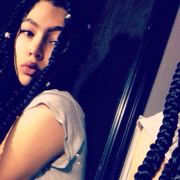 Profile Picture of Tehya Garner (@tehyaolivia) on Poshmark