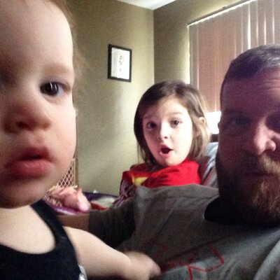 Profile Picture of Barry Gibson (@fifidaddy) on Twitter