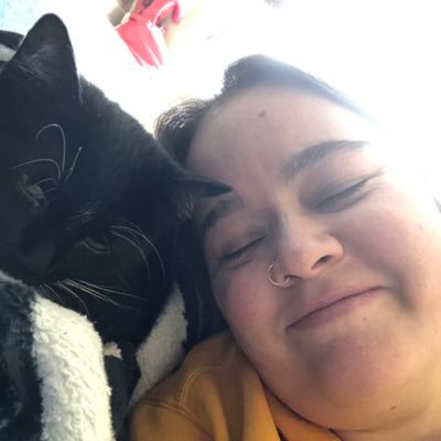 Profile Picture of Joanna Hopper (@joannahopper15) on Twitter
