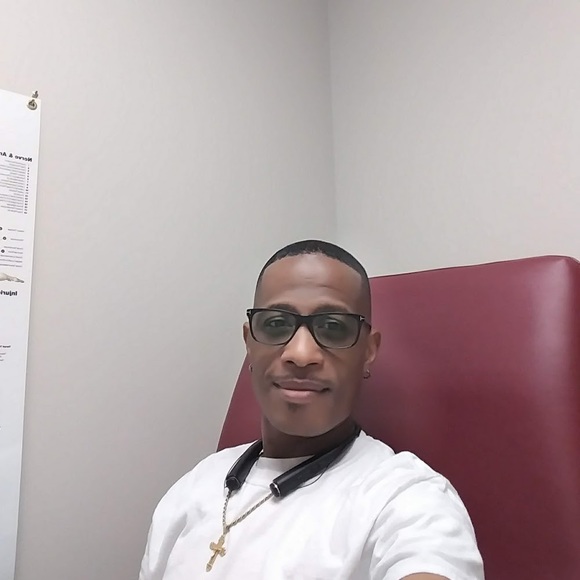 Profile Picture of Kenneth Jones (@kennethjones858) on Poshmark