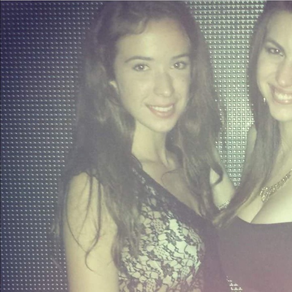 Hanna Robla - Poshmark Profile Picture of Hanna Robla (@hannarobla) on Poshmark