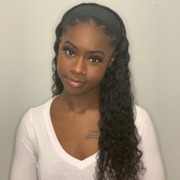 Profile Picture of Tonya Erysthee (@shawty416) on Poshmark