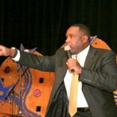 Profile Picture of Rowlan Hill (@RowlanHill) on Twitter