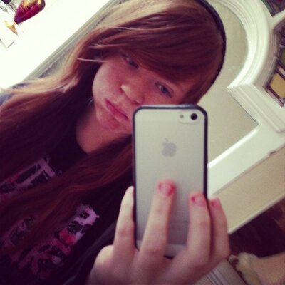 Profile Picture of Bella Olson (@Infamousheart2) on Twitter