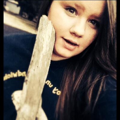 Profile Picture of Cassandra Barron (@CumminsBarron) on Twitter