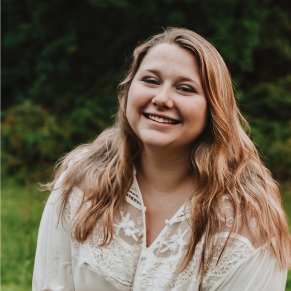 Profile Picture of Katelyn Wheeler (@katelynwheel169) on Poshmark