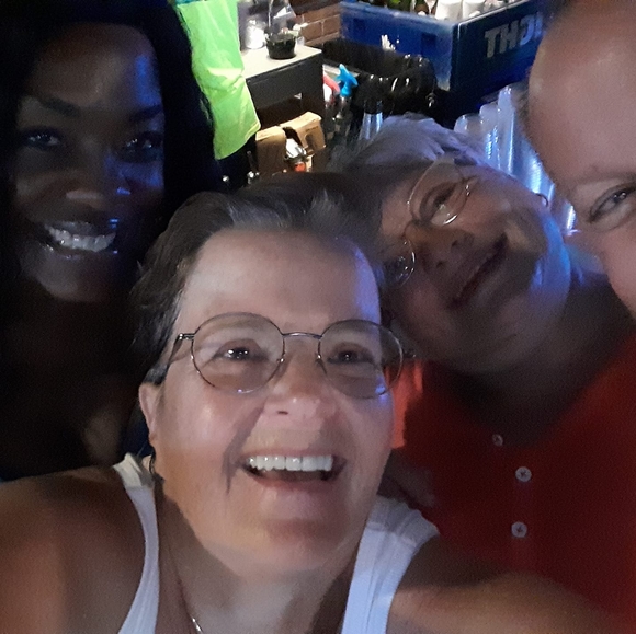 Profile Picture of Gloria Ehardt (@gloriaehardt) on Poshmark