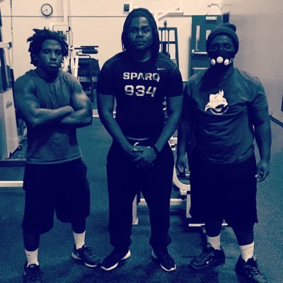 Profile Picture of Jimmy Charles (@Youngstar_36) on Twitter