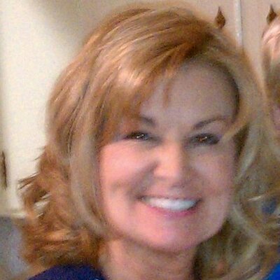 Profile Picture of Vicki Boyer (@Vickles50) on Twitter