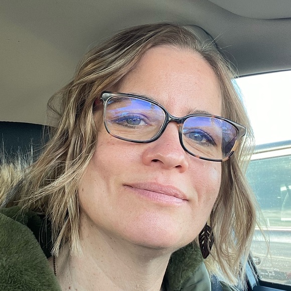 Profile Picture of Michelle Danker (@sevenxblessed) on Poshmark