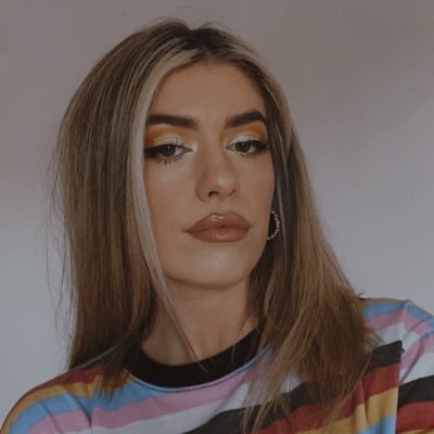 Profile Picture of Fiona Mai Long (@Flong_) on Twitter