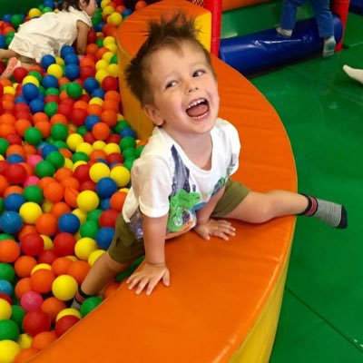 Profile Picture of Adrian Potts (@Eaeado) on Twitter
