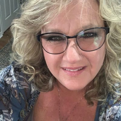 Profile Picture of Mary Gustafson (@maryjo0820) on Twitter