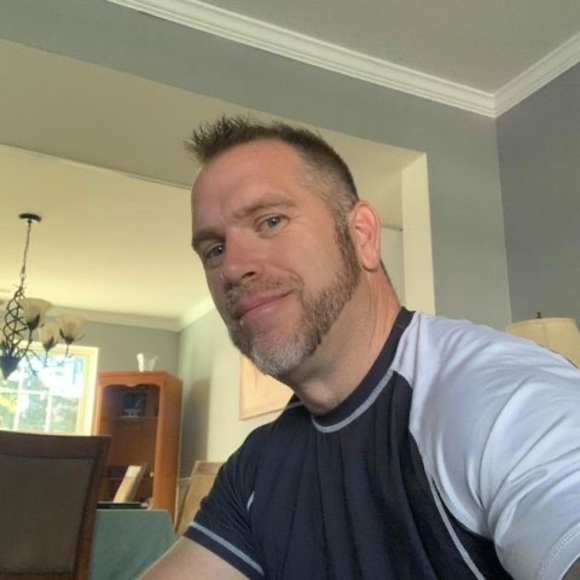 Profile Picture of Kevin Gerard (@kevin_gerard) on Poshmark