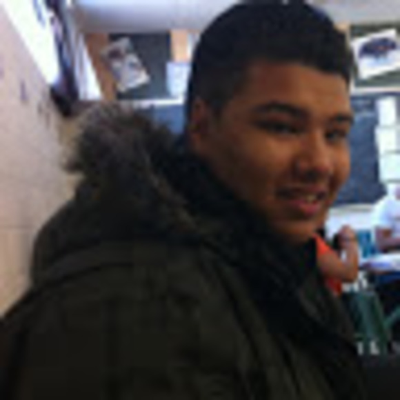 Profile Picture of Qais Qais (@qaisqais4) on Poshmark