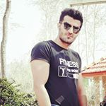 Profile Picture of (خوشم با خاطراتم☺) (@victor_mori_1989) on Instagram